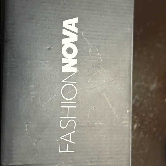 Rose gold, pink, high heels, size 7 1/2 brand new from Fashion Nova - Picture 11 of 11